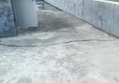 工布江达楼顶漏水维修公司分享下如何解决卫生间隐蔽部位漏水的问题?